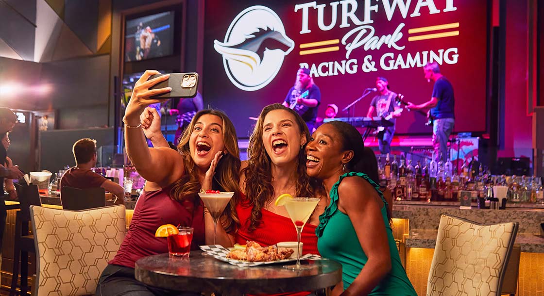 Entertainment at Turfway Park Racing & Gaming in Florence,KY